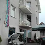 Landrynka 4*