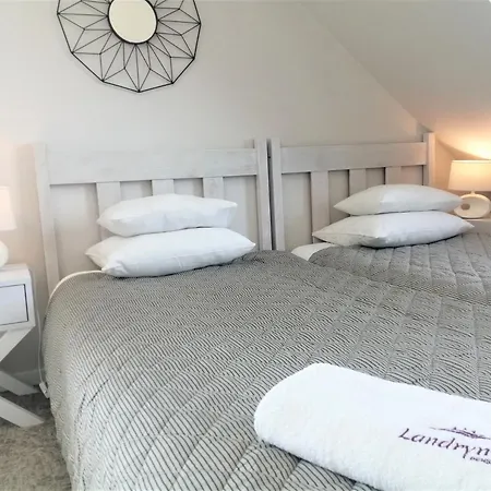 Landrynka 4*