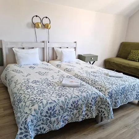 Landrynka Nocleg ze śniadaniem 4*