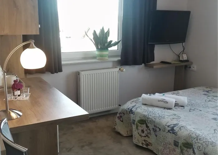 Nocleg ze śniadaniem Landrynka 4*